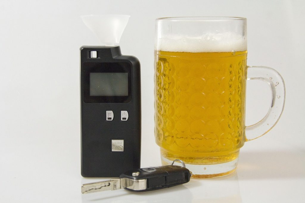 blokada alkoholowa, zakaz prowadzenia pojazdów, prowadzenie po alkoholu, adwokat, białystok